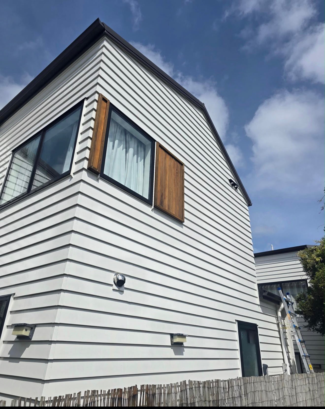 White weatherboard North Shore home clean after soft washing